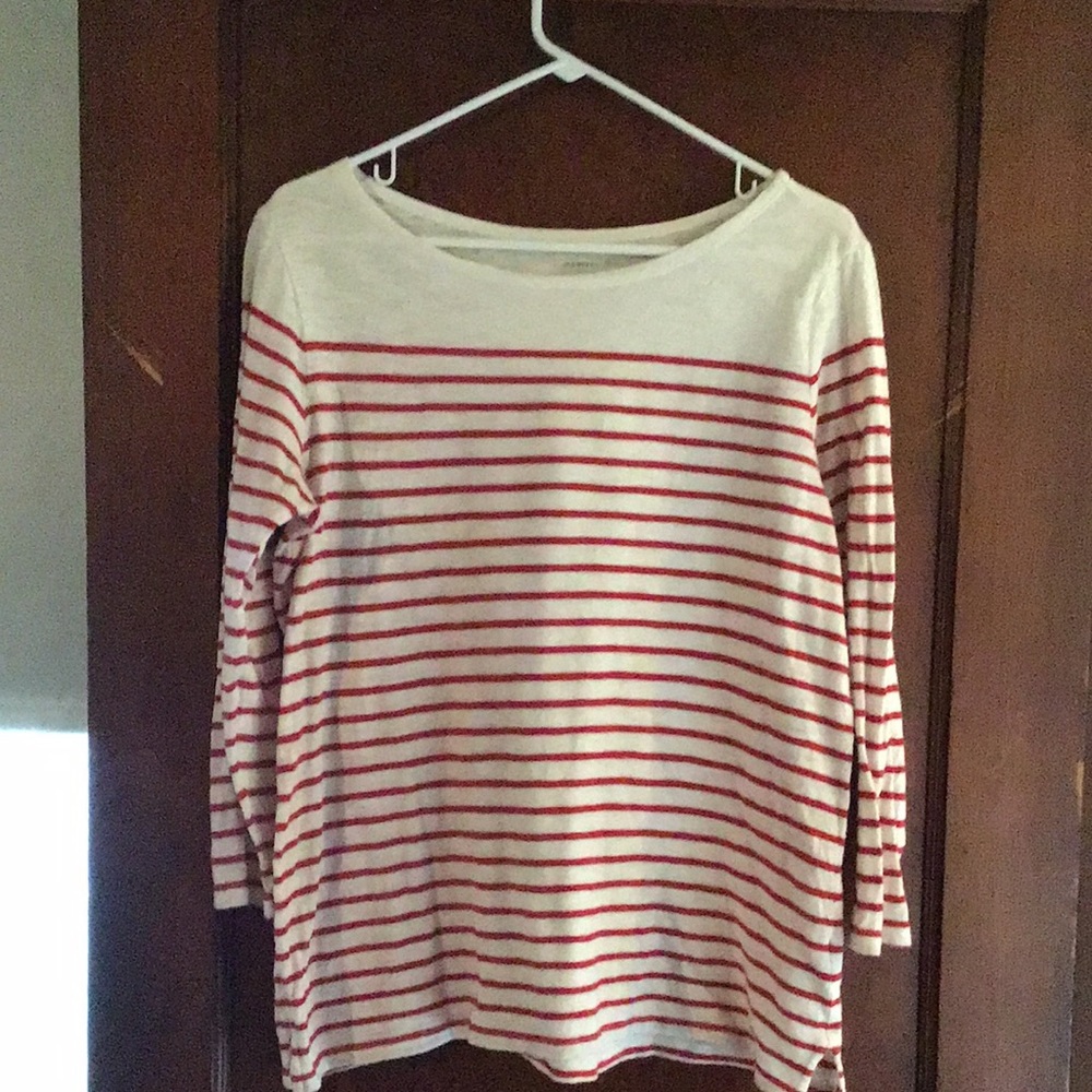 Old Navy red stripe 3/4 shirt